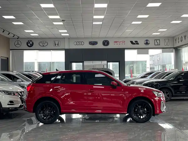 Audi Q2L 2022