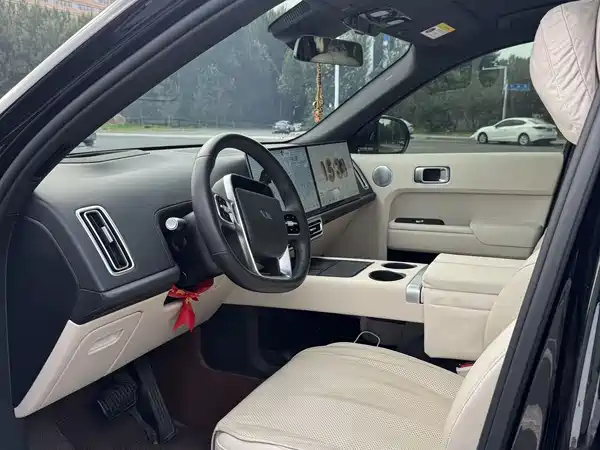 Li Auto L9 2025