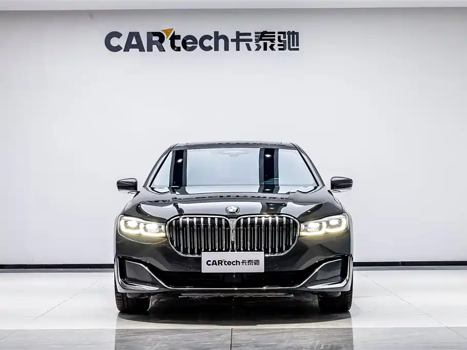 BMW 7 Series 2020 — фото 1
