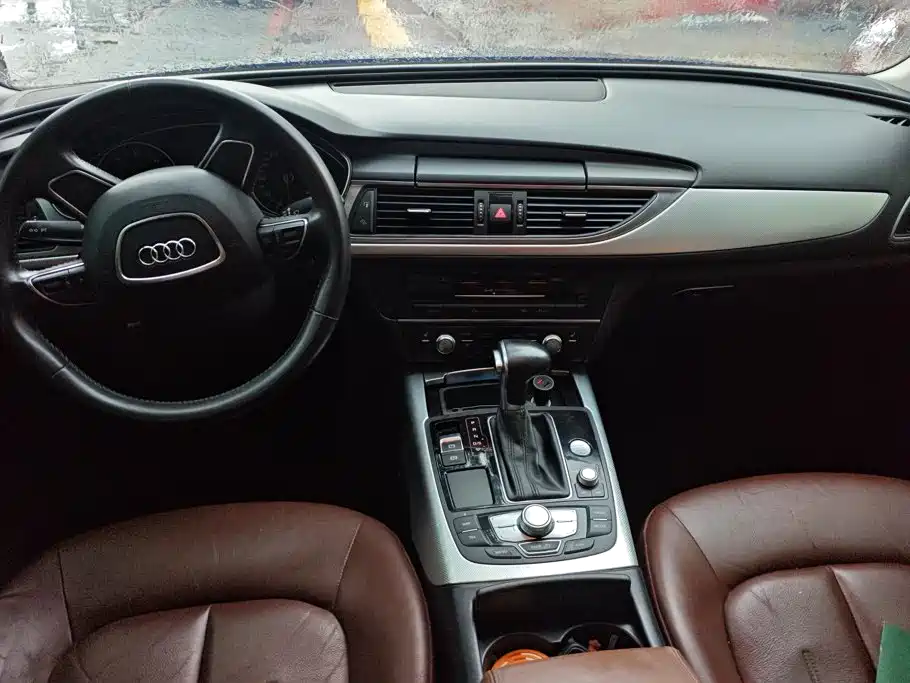 Audi A6L 2015 — фото 12