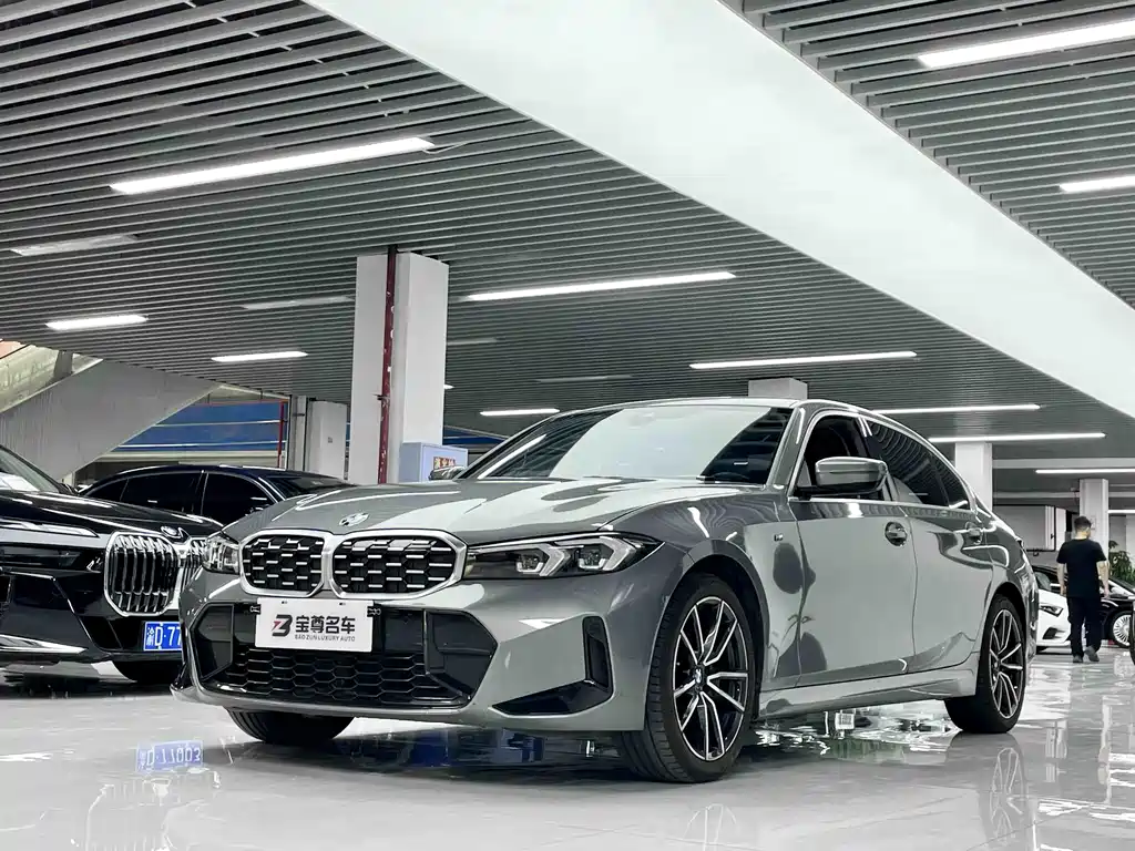 BMW 3 Series 2023 — фото 1