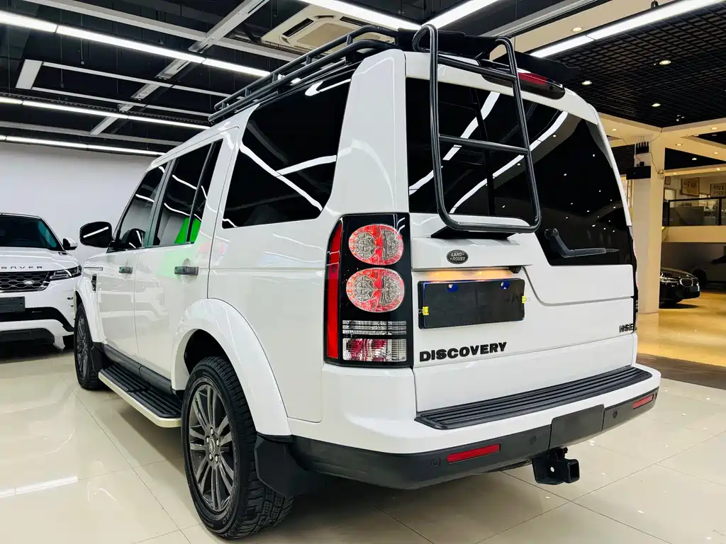 Land Rover Discovery 2016 — фото 19