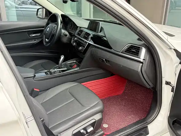 BMW 3 Series 2017