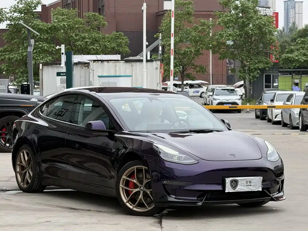 Tesla Model 3 2023