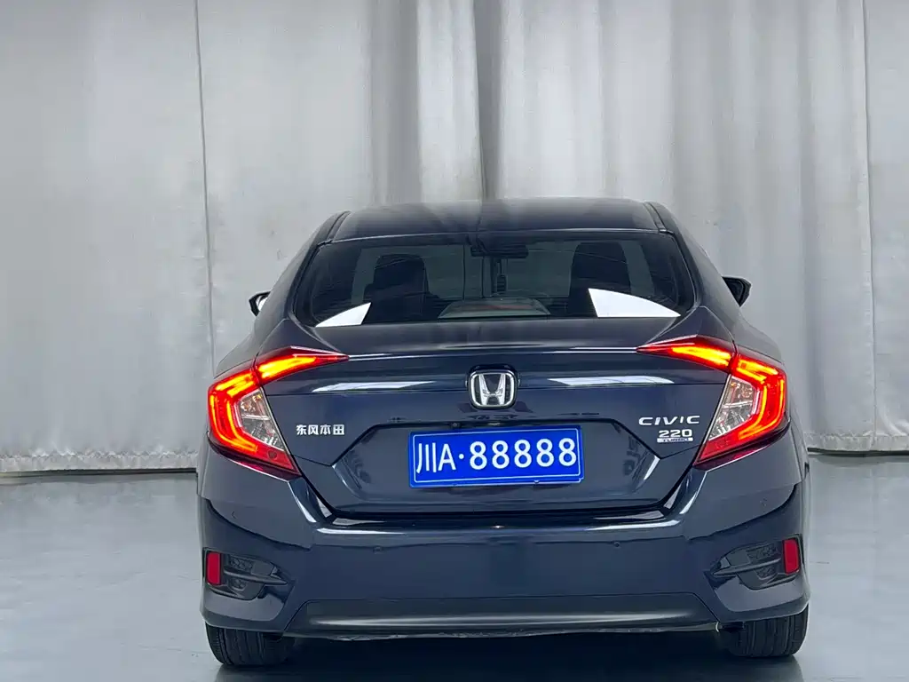 Honda Civic 2017 — фото 16