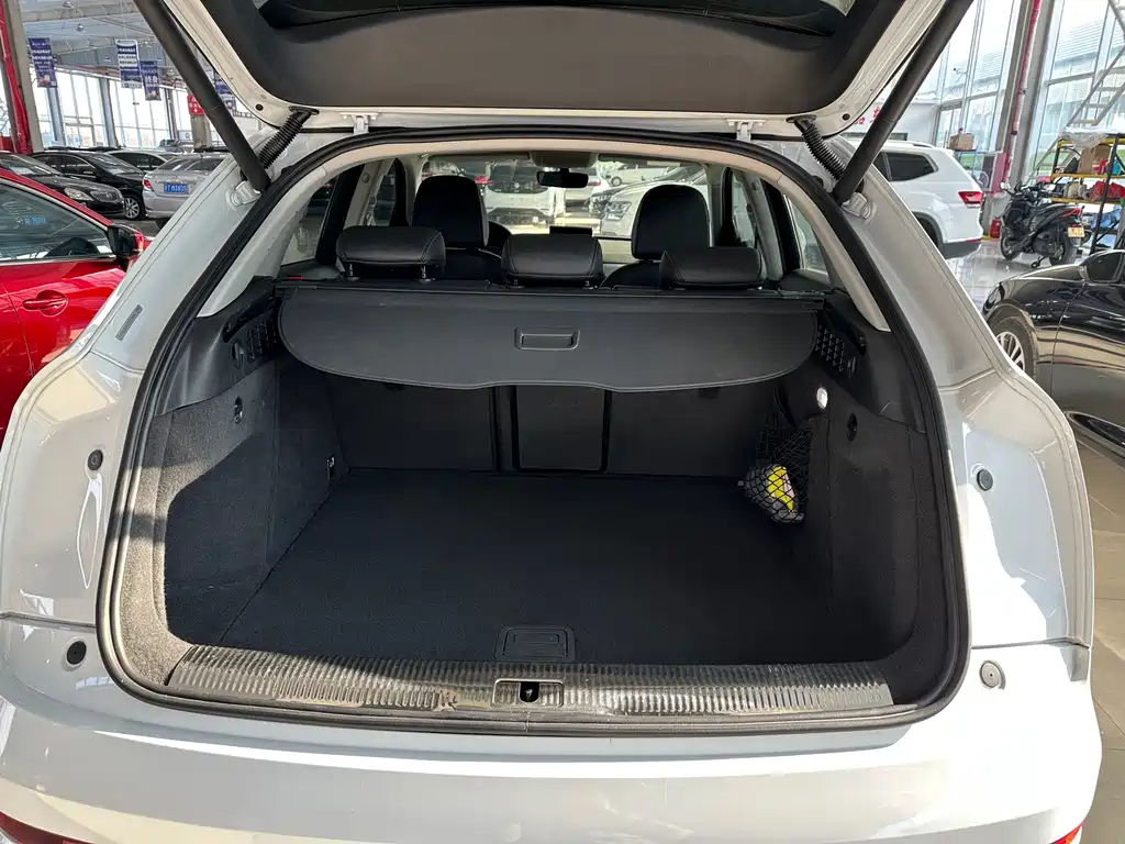 Audi Q3 2018 — фото 17