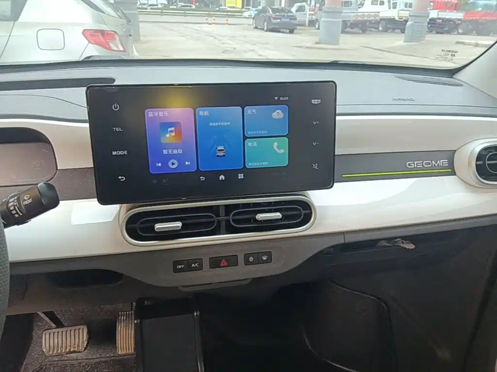 Geely Galaxy Panda 2025 — фото 13