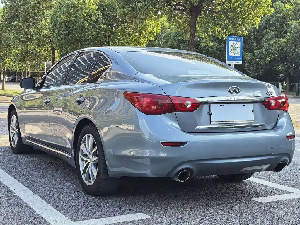 Infiniti Q50L 2016 — фото 4