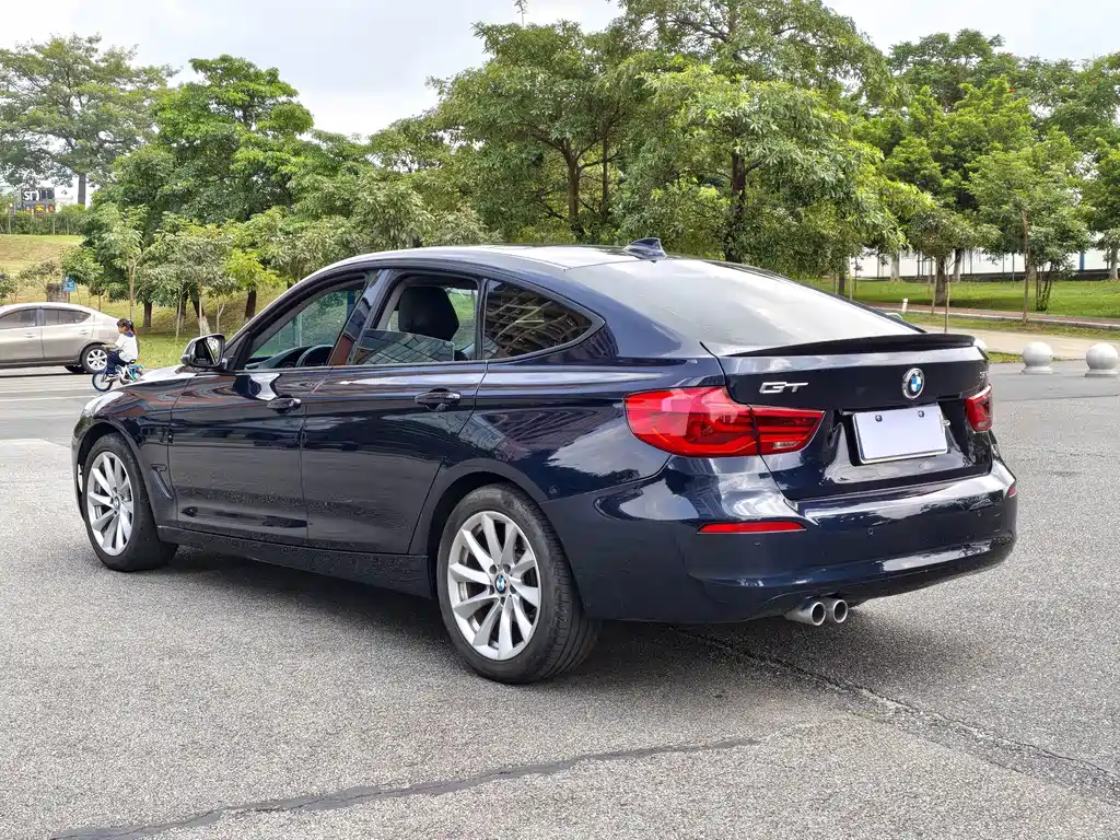 BMW 3 Series GT 2019 — фото 14