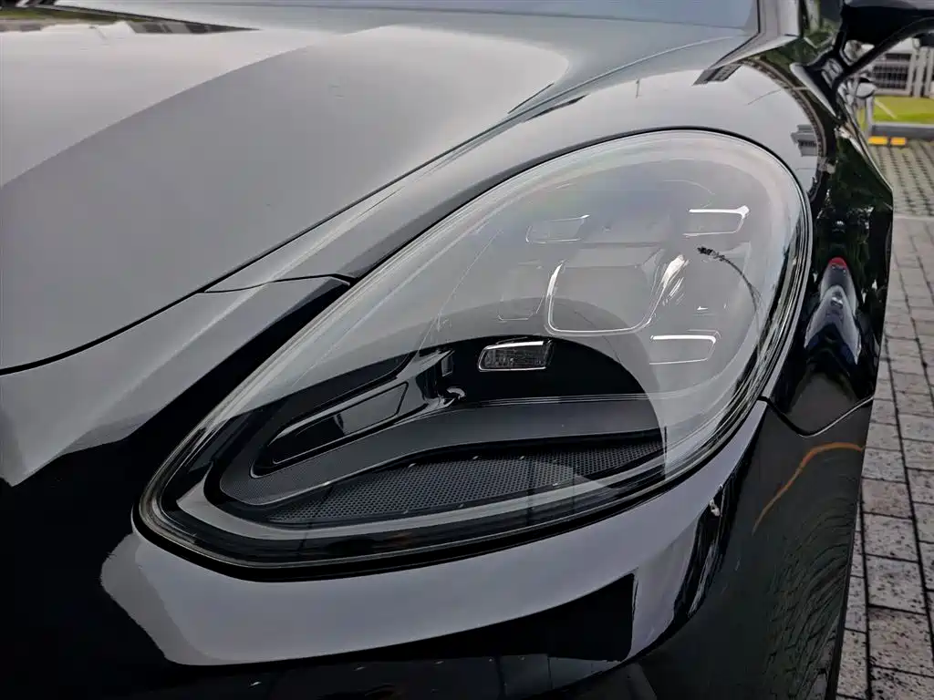 Porsche Panamera 2023 — фото 17