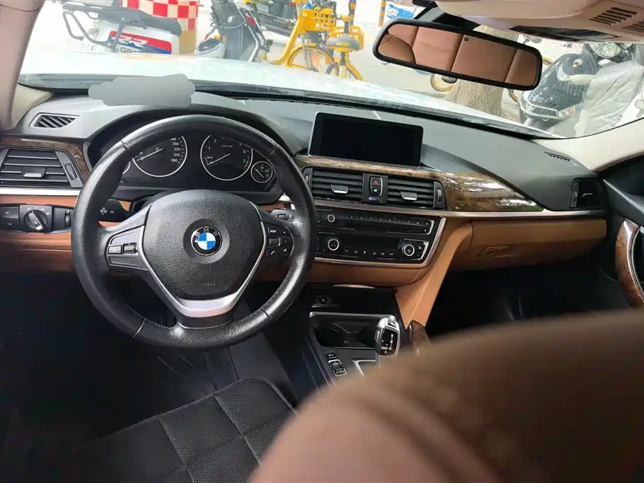 BMW 3 Series 2013 — фото 12