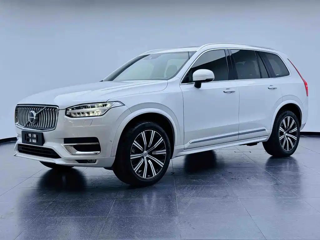 Volvo XC90 2021 — фото 1