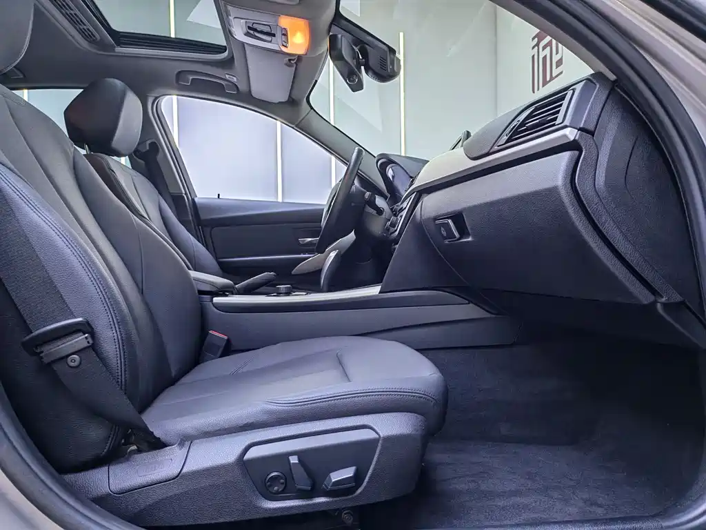 BMW 3 Series 2015