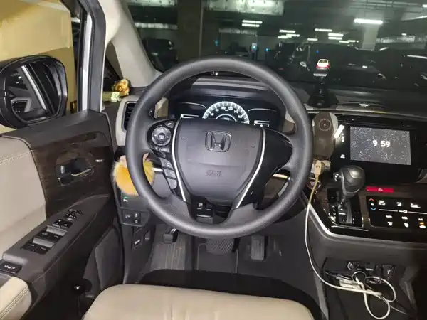 Honda Odyssey 2016