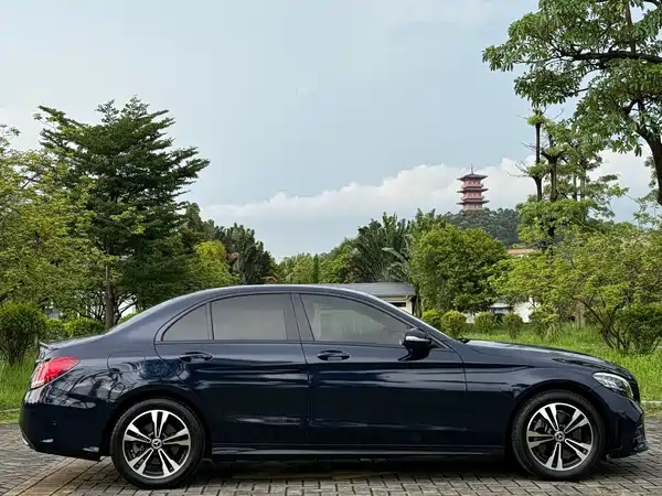 Mercedes-Benz C-Class 2019