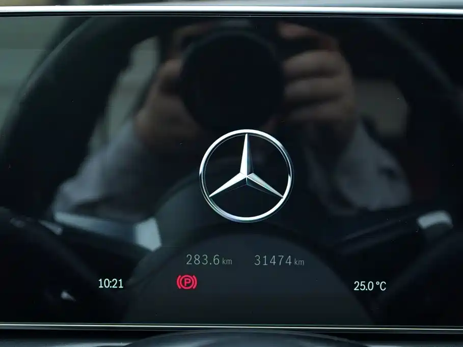 Mercedes-Benz C-Class 2022 — фото 8