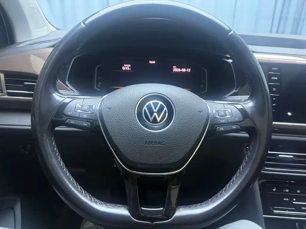 Volkswagen Tharu 2022 — фото 10