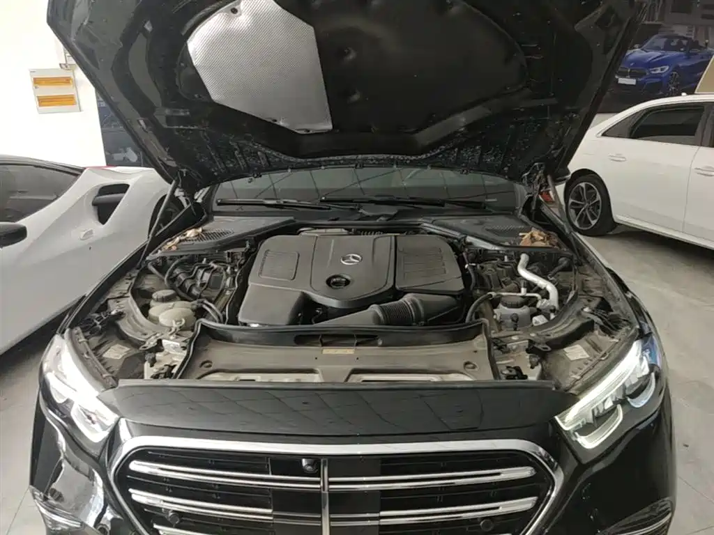 Mercedes-Benz E-Class 2025 — фото 20