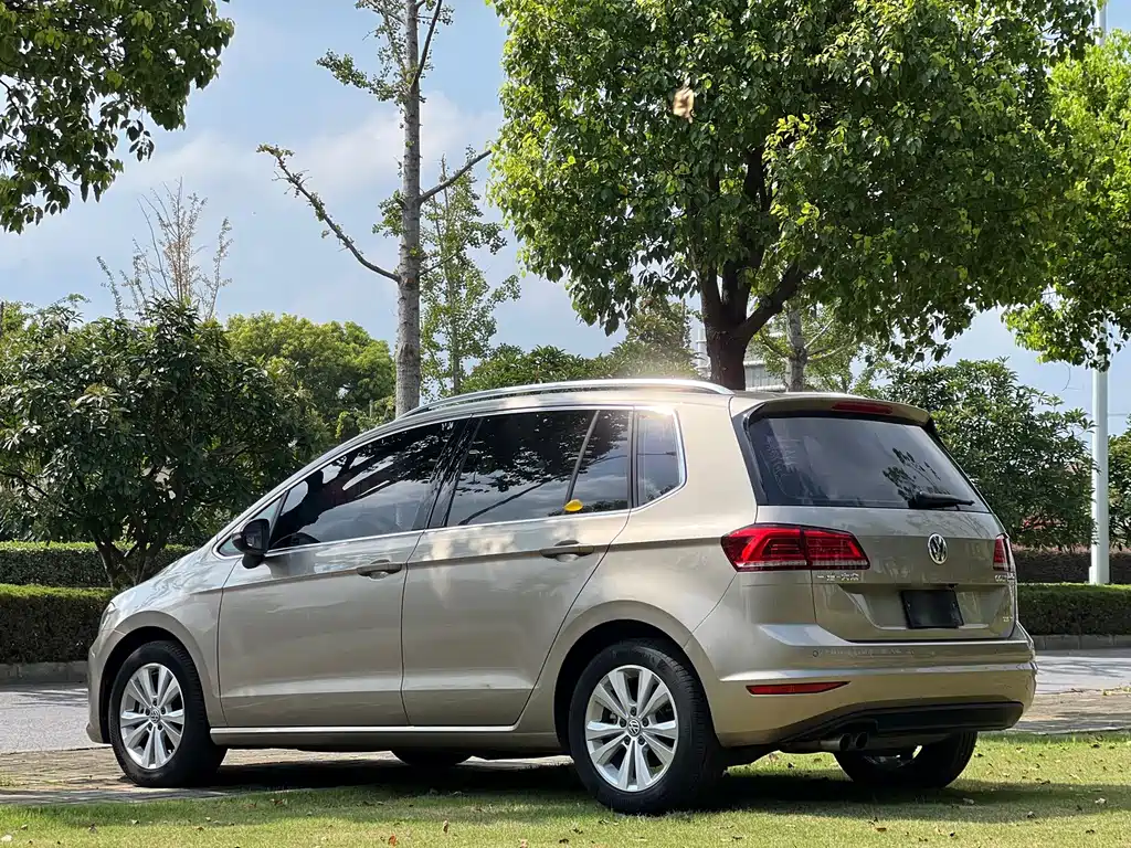 Volkswagen Golf Jialu 2018 — фото 9