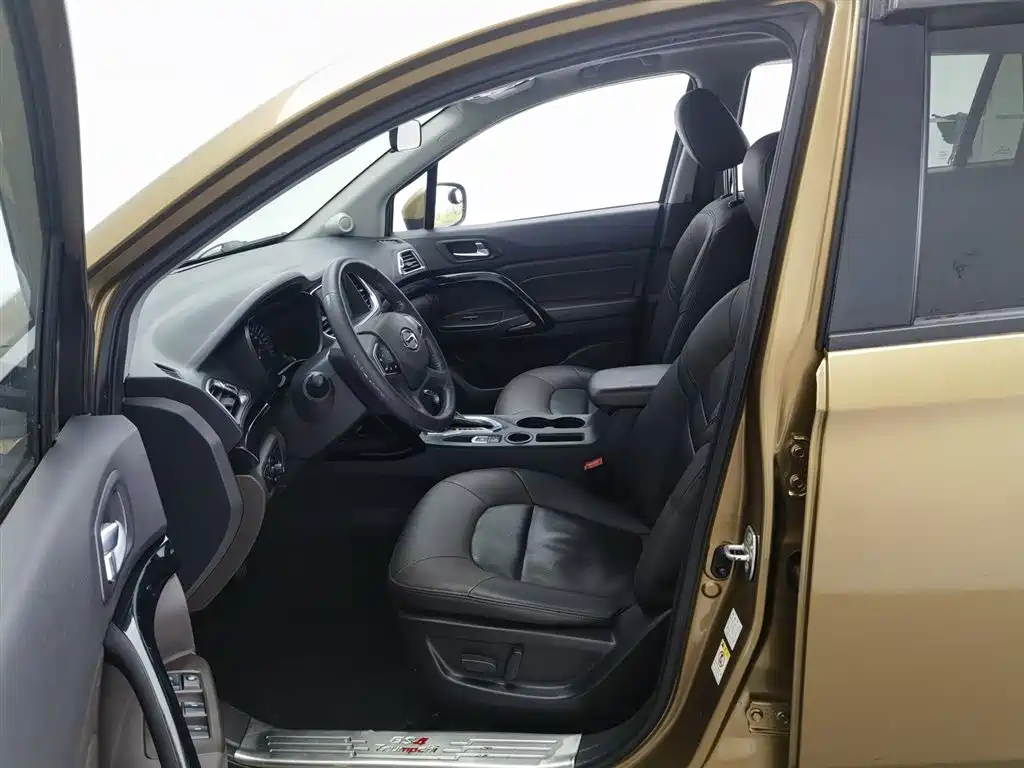 GAC Motor Trumpchi GS4 2016 — фото 10