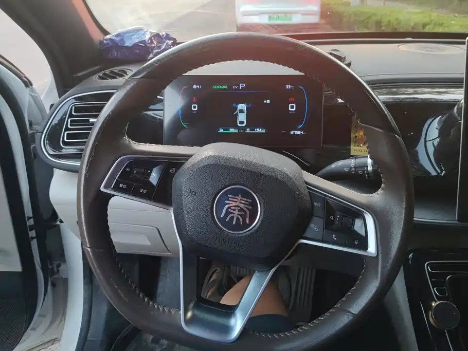 BYD Qin PLUS 2023 — фото 15