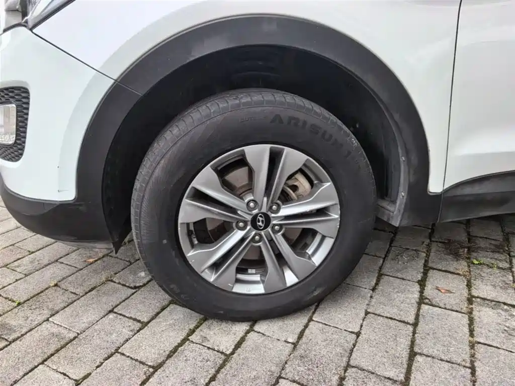 Hyundai Santa Fe 2016 — фото 23