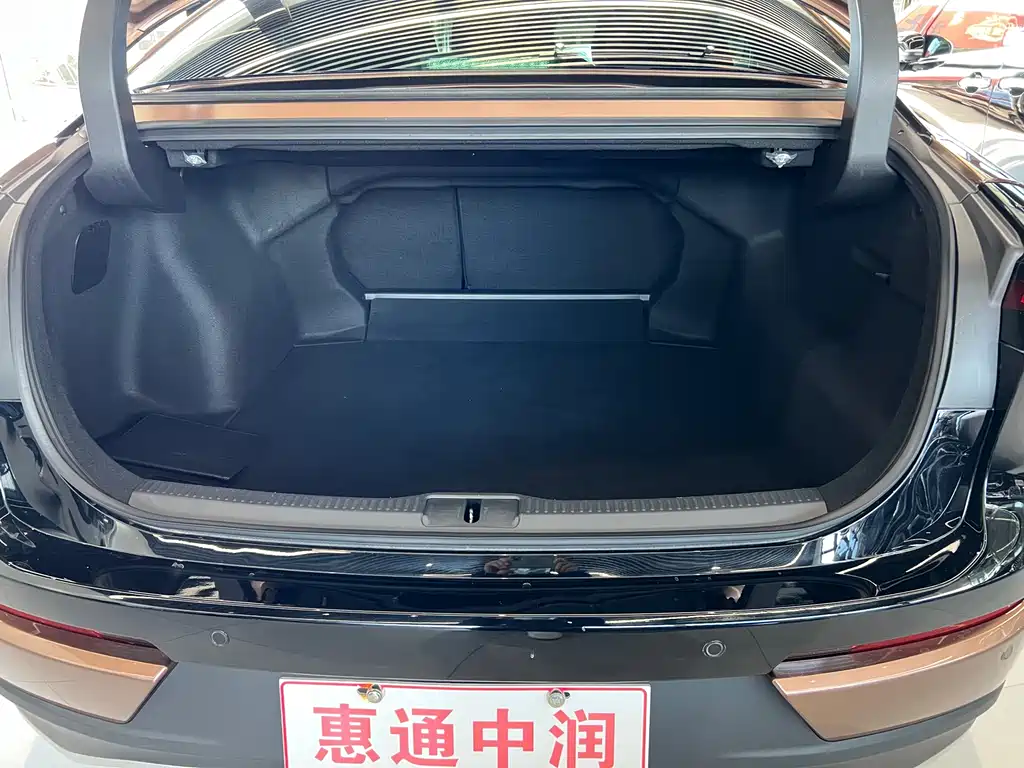 Toyota Crown SportCross 2025 — фото 18