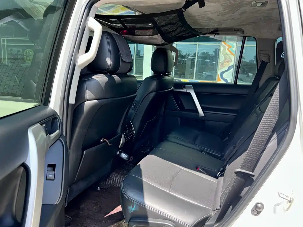 Toyota Prado 2017 — фото 15