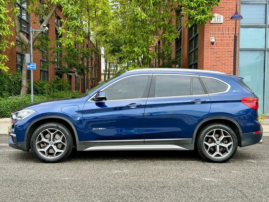 BMW X1 New Energy 2017 — фото 2