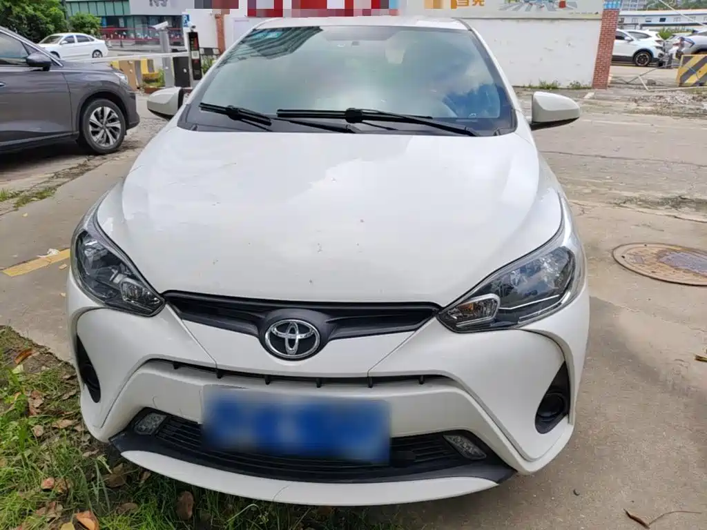 Toyota Yaris L 2020 — фото 3