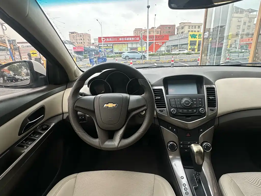 Chevrolet Cruze 2014 — фото 10