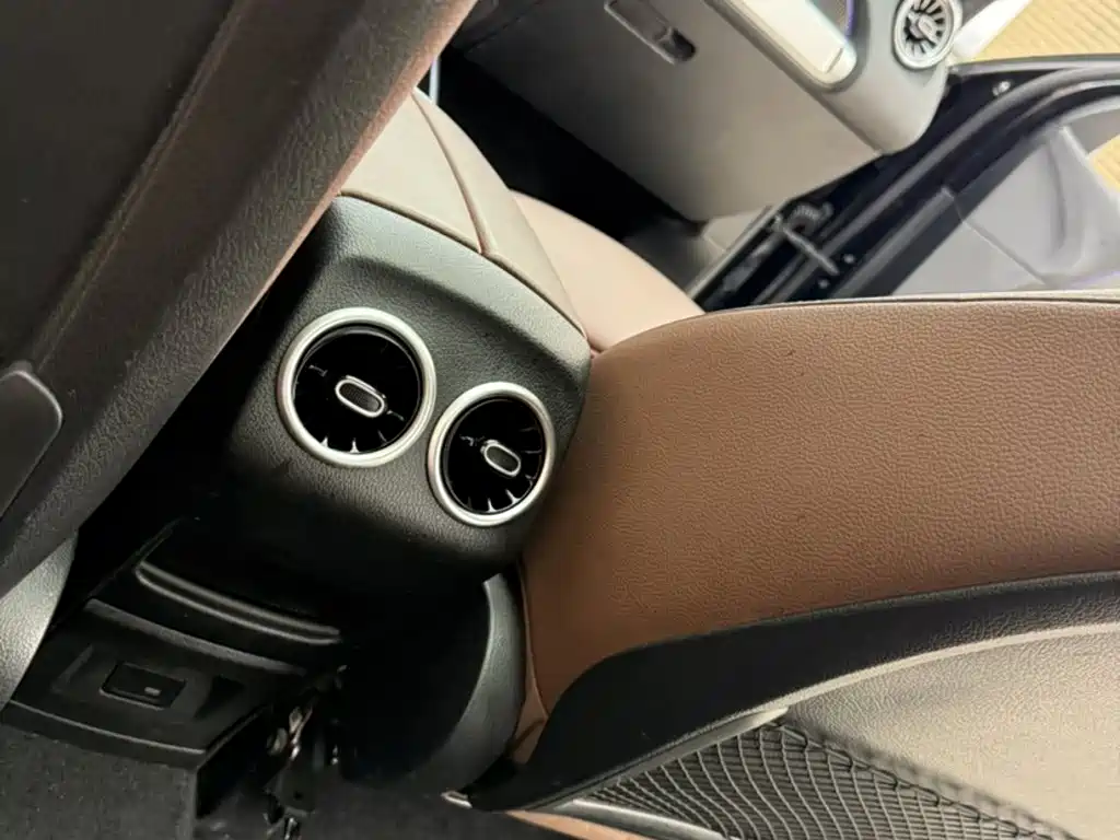 Mercedes-Benz GLB 2022 — фото 15