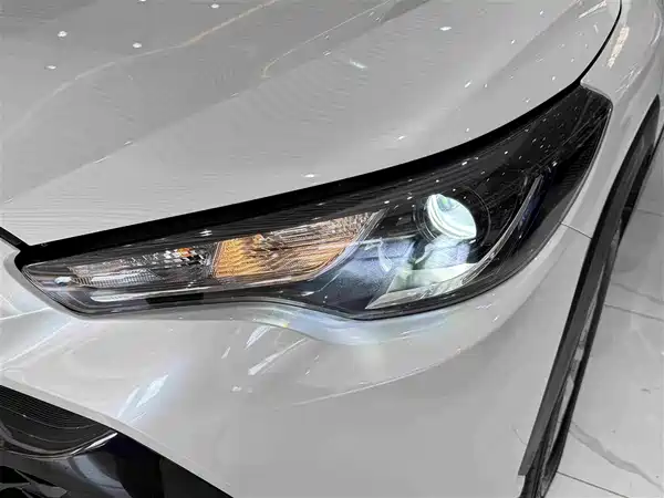 Toyota Frontlander 2024