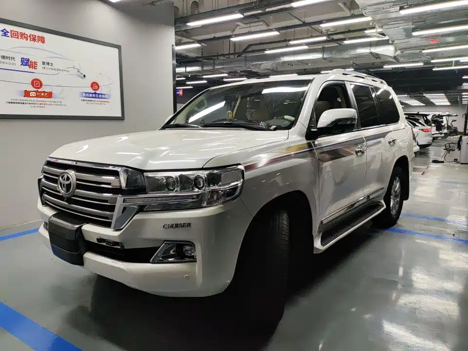 Toyota Land Cruiser 2016 — фото 22