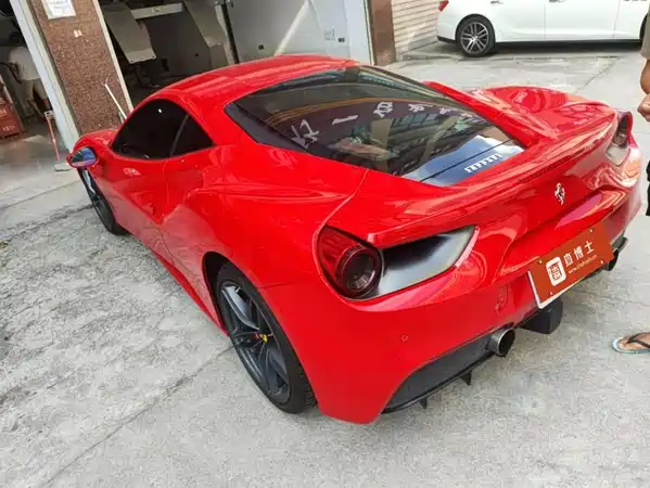 Ferrari 488 2015