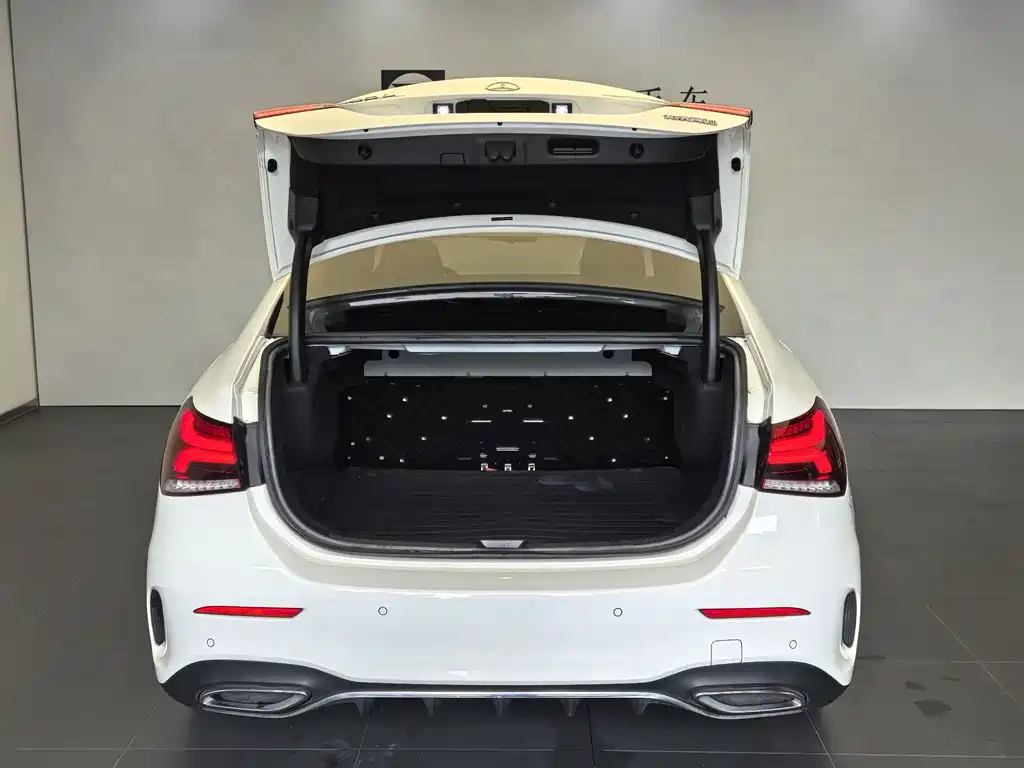 Mercedes-Benz A-Class 2021 — фото 6