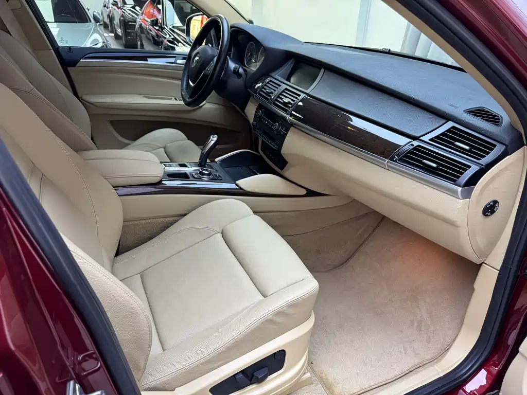 BMW X6 2011 — фото 16