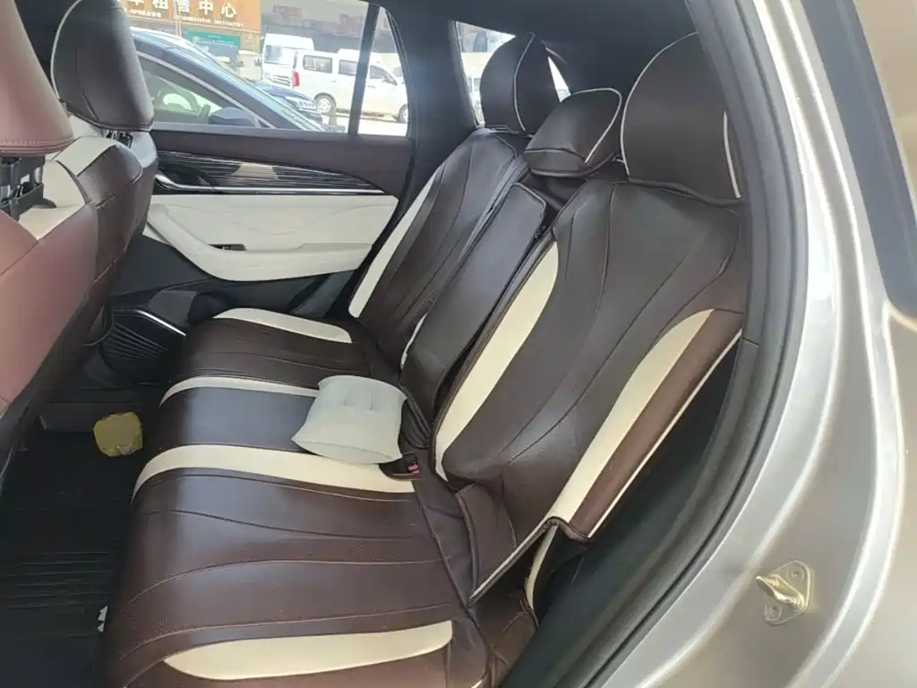 Geely Xingyue L 2023 — фото 17