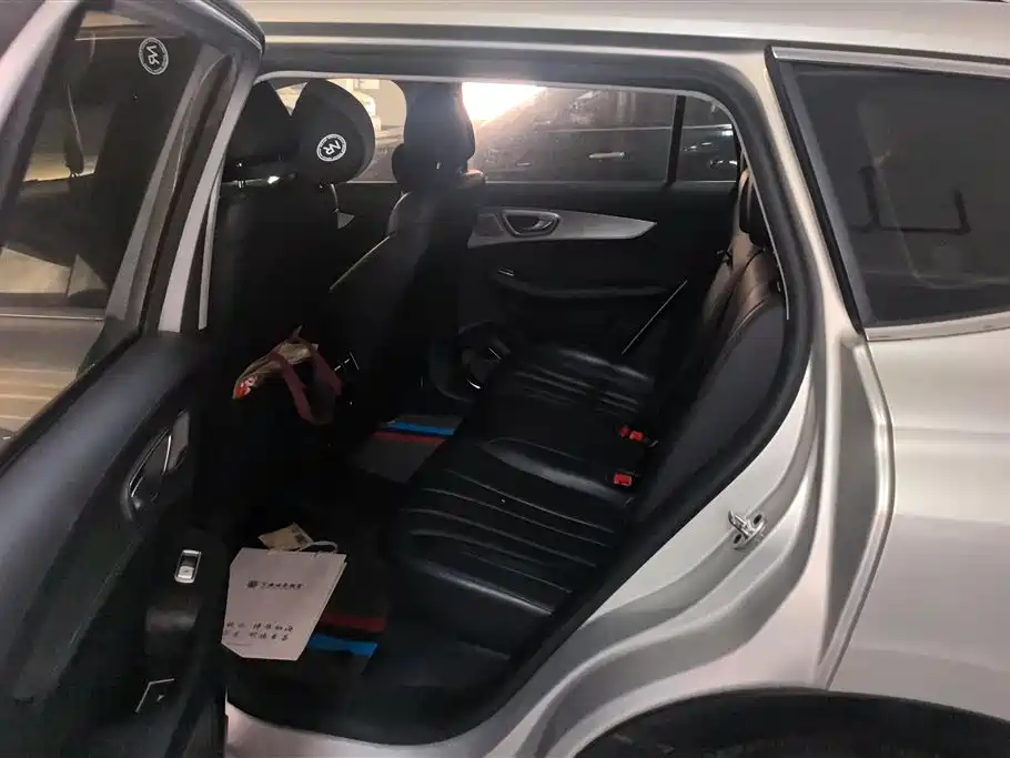 Roewe RX5 MAX 2019 — фото 11