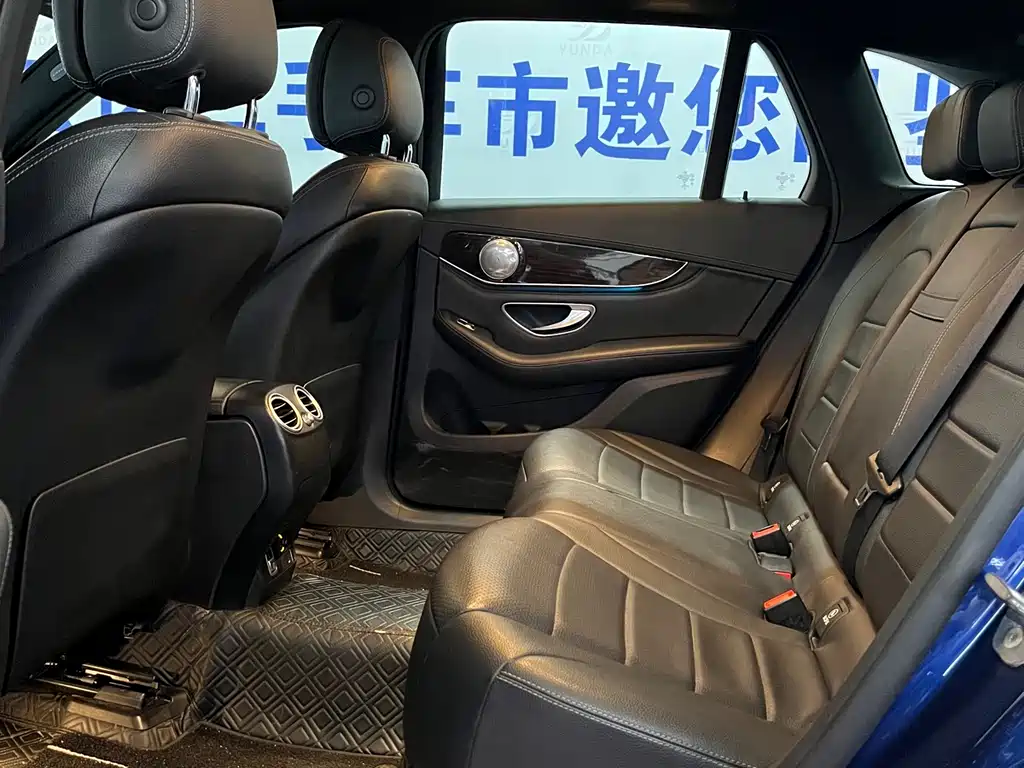 Mercedes-Benz GLC 2019 — фото 12