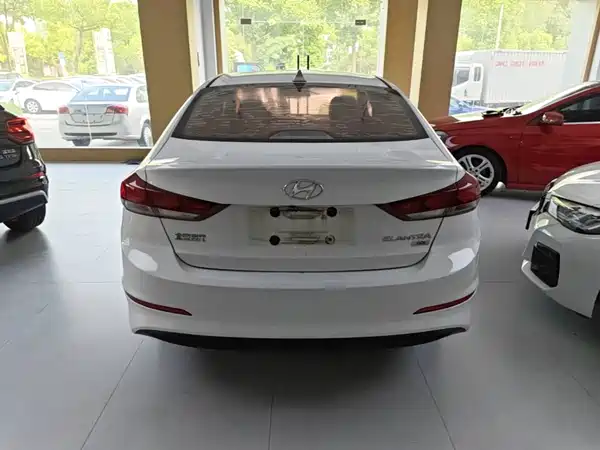 Hyundai Celesta 2018