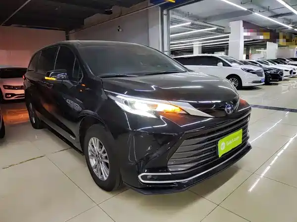 Toyota Sienna 2021