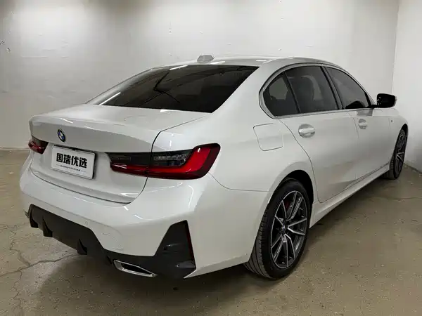 BMW 3 Series 2023
