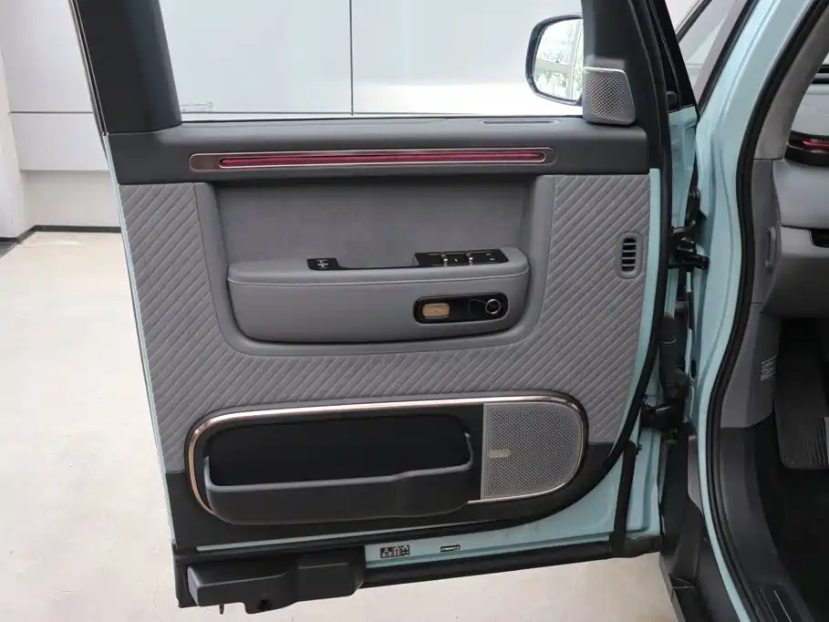 Zeekr MIX 2026 — фото 10