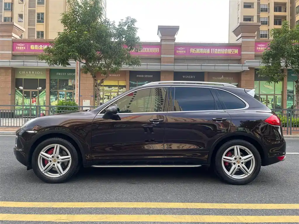 Porsche Cayenne 2014