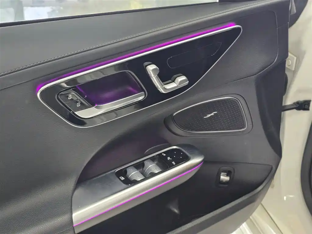 Mercedes-Benz C-Class 2022 — фото 10