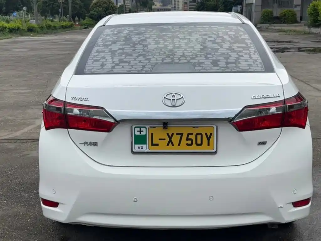 Toyota Corolla 2018 — фото 9