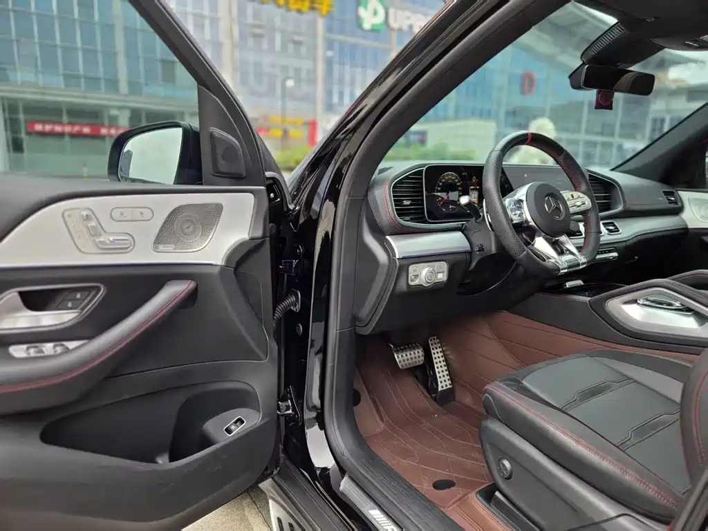 Mercedes-Benz GLE AMG 2023 — фото 6
