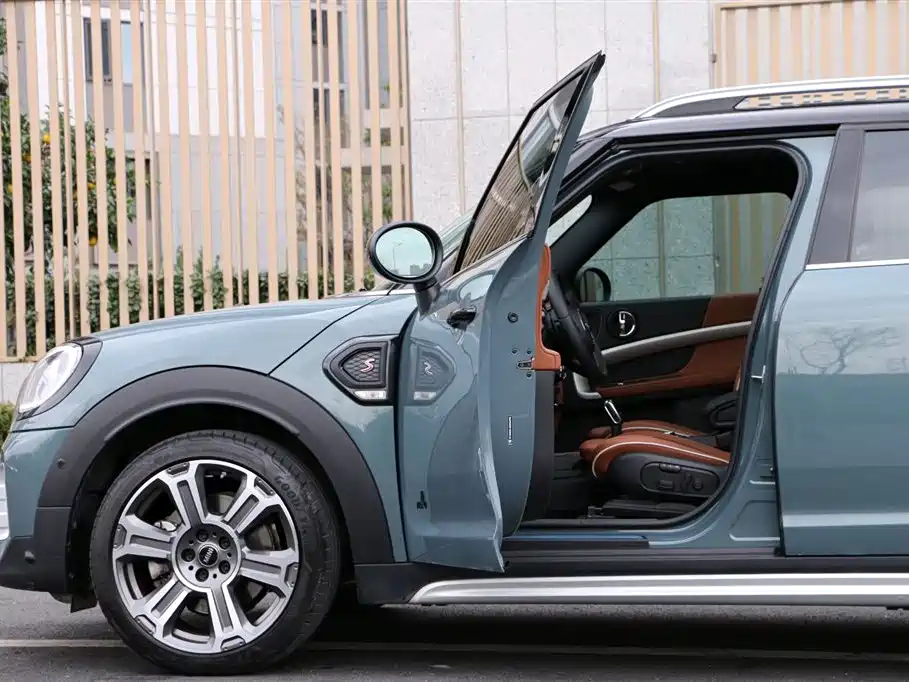 MINI Countryman 2024 — фото 21