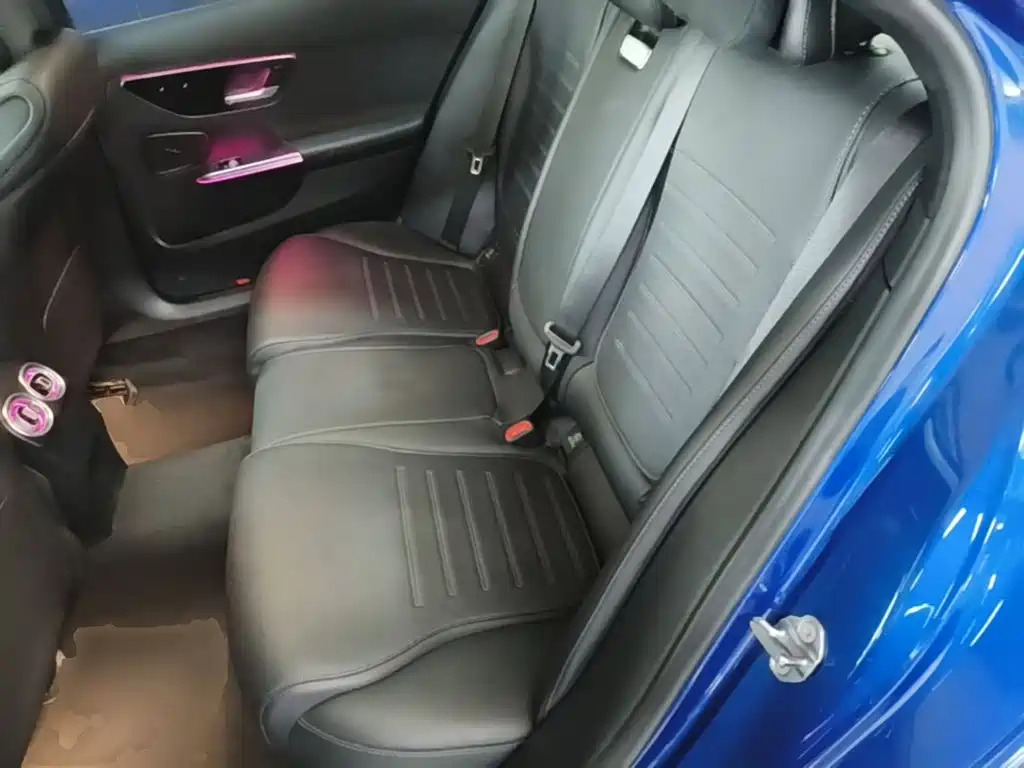 Mercedes-Benz C-Class 2022 — фото 17